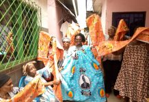 Douala : Honorable Dr Kapyn Tekla Biyaga perpétue la tradition du 8 mars à New Bell et PK 8