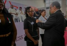 Belife Insurance : 71 travailleurs distingués par les Médailles d’Honneur du Travail à Douala